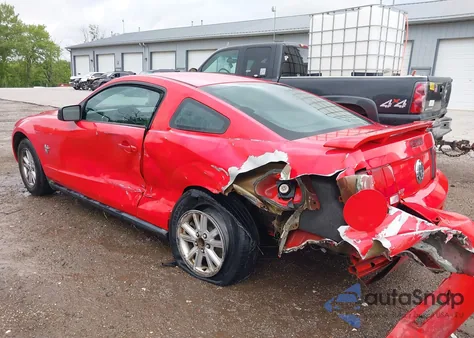 2009 Ford Mustang V6/V6 Premium z USA, uszkodzony, nr VIN 1ZVHT80N195136252